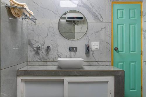 Koupelna v ubytování Yashkaanan - A Boutique Cottage