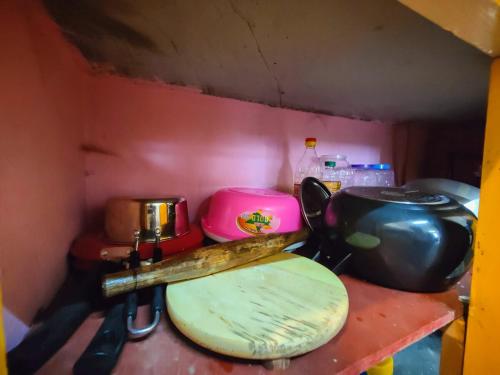 Imagen de la galería de 2BHK Mountain View with Full Kitchen and Hi-Speed Internet, en Bomdila