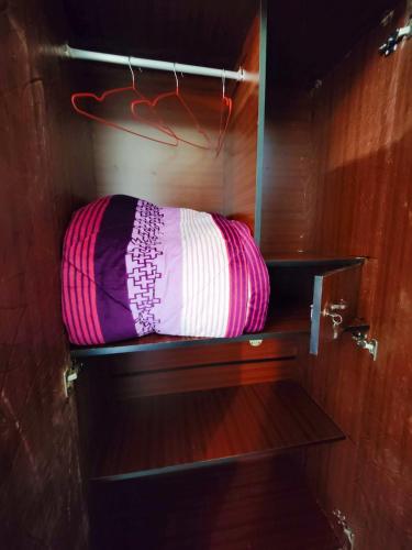Imagen de la galería de 2BHK Mountain View with Full Kitchen and Hi-Speed Internet, en Bomdila