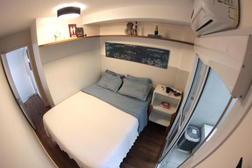 an overhead view of a small bedroom in a tiny house at BV0716 I Lindo Duplex no coração de São Paulo O Mais completo in Sao Paulo