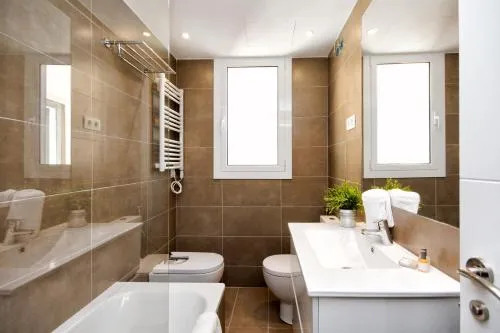 Eixample Building Apartments by Mercedes Heritage photo 37