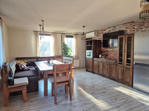 Kuchyň nebo kuchyňský kout v ubytování Villa Kashtata