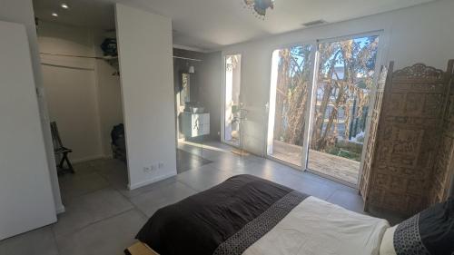 Photo de la galerie de l'établissement Villa avec piscine, bord de mer à 500m de la plage, climatisation, à Sainte-Marie-la-Mer