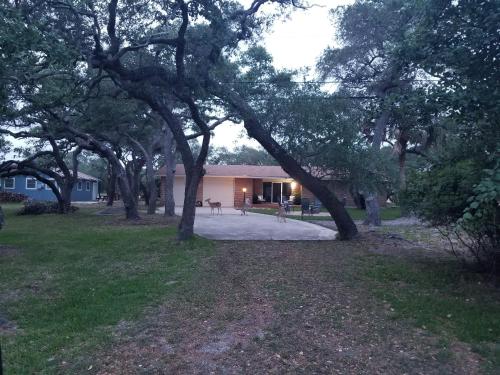 Gallery image of Goose Island Hideaway in Lamar