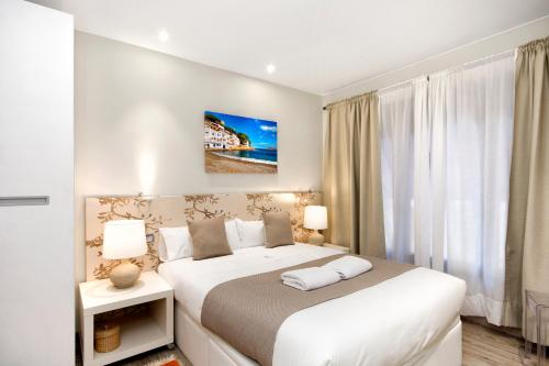Eixample Building Apartments by Mercedes Heritage photo 109