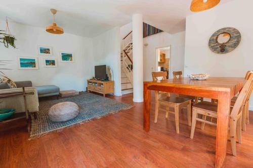 Cascais Surf & Nature Home with Terrace & Yoga Gym near Guincho Beach 2 to 8 Guests