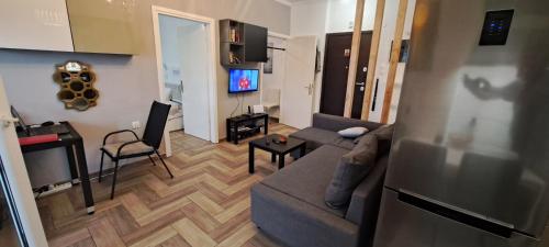 Miljanić Beachside Apartment Perea