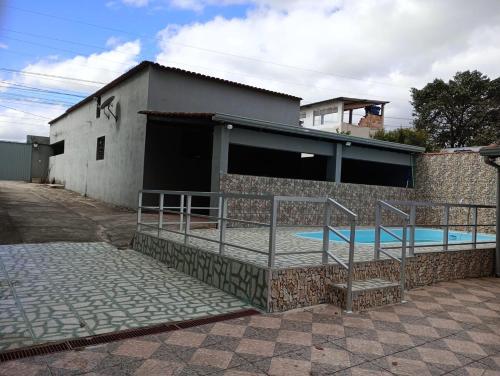 Swimmingpoolen hos eller tæt på Sítio - Contagem