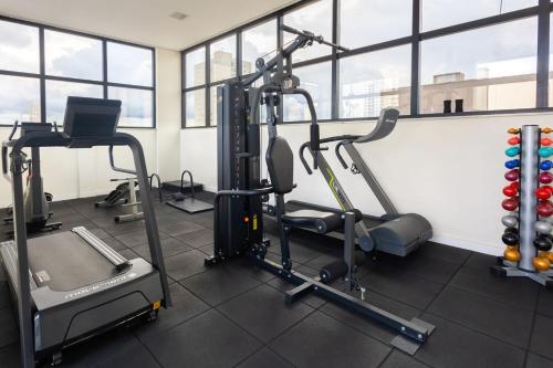 Fitness centrum a/nebo fitness zařízení v ubytování Hotel Cassino Tower Piracicaba by Nacional Inn
