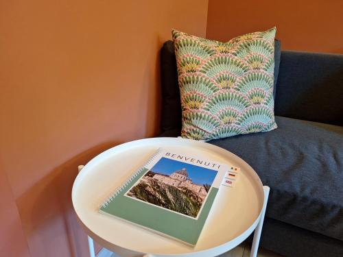 Delmirani's Book Apartments - Vatican View photo 150