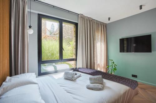 Studio in Neuilly Porte Maillot by Studio prestige