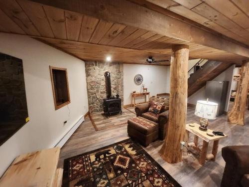 Φωτογραφία από το άλμπουμ του Pocono Mountain Retreat σε Cresco