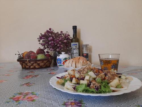 Jídlo v penzionu nebo okolí