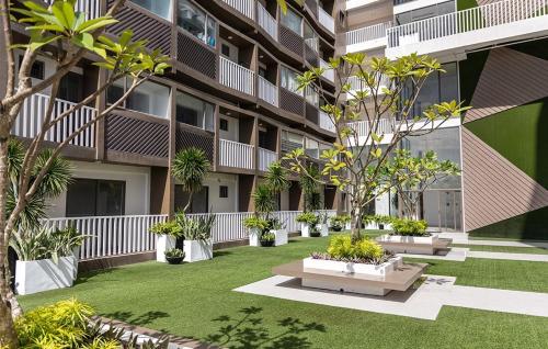 Zahrada ubytování Comfy 2 Bedroom with Balcony