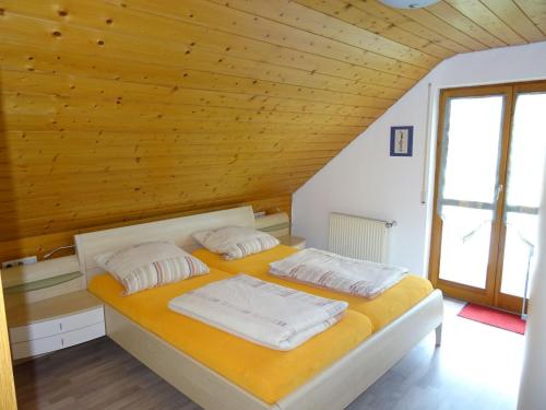 Postel nebo postele na pokoji v ubytování Ferienwohnung Zerlaut