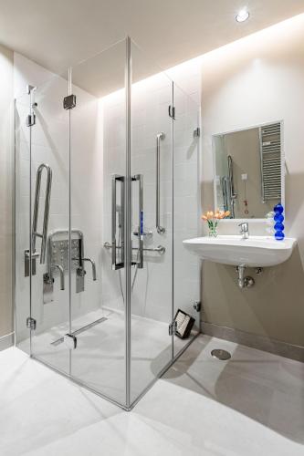 Victoria Chic Suites 01