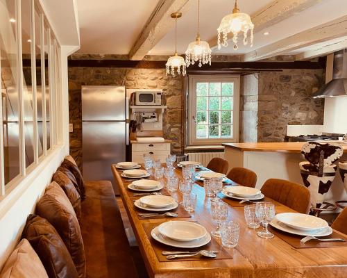 Photo de la galerie de l'établissement La Maison d'Edouard, à Lanobre