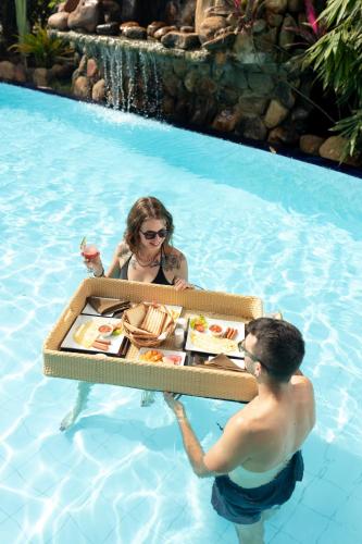 Swimmingpoolen hos eller tæt på Dhalaya Resort Udawalawe