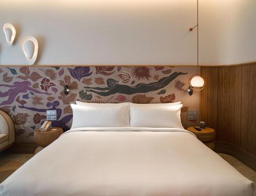 Katil atau katil-katil dalam bilik di The Standard, Pattaya Na Jomtien
