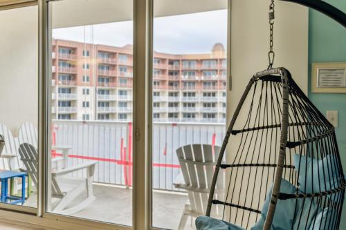 Балкон или терраса в Peak-Shore Overlook - Sleeps 8 - Free Activity Tickets Included!