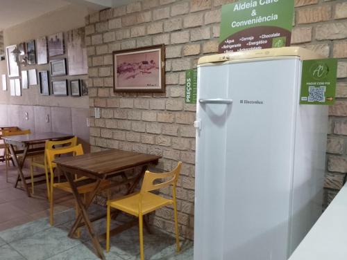 Kuchyň nebo kuchyňský kout v ubytování Hostel Aldeia Inn