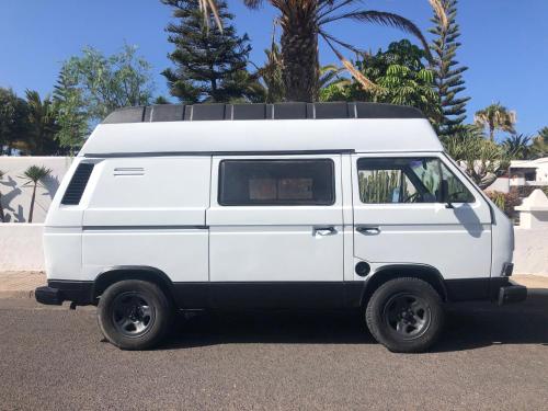 Fotografie z fotogalerie ubytování Camelvans Lanzarote Wesfalia volkswagen T3 v destinaci Teguise