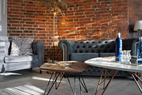 Posedenie v ubytovaní JAWORSKI APART'S - Studio Apartament Premium 40m2 - SELF CHECK IN 24H -bezkontaktowo sam sie meldujesz i wymeldowujesz przez 24h - do Rynku 7min!-FV