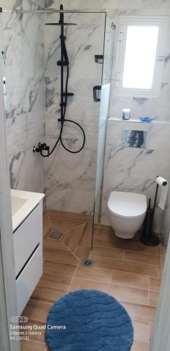 Ένα μπάνιο στο Apartament Słoneczny