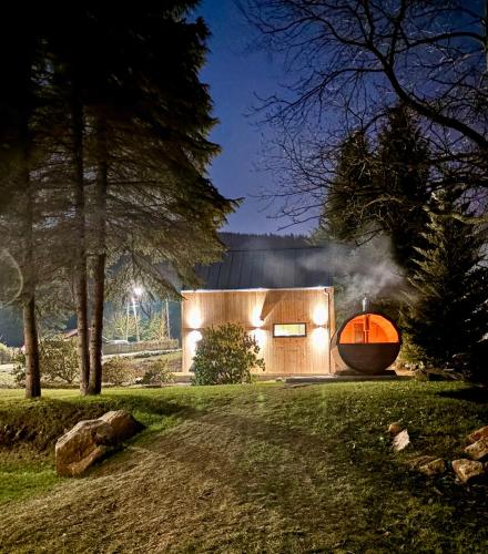Zahrada ubytování Domek 510 m npm z jaccuzi i sauna