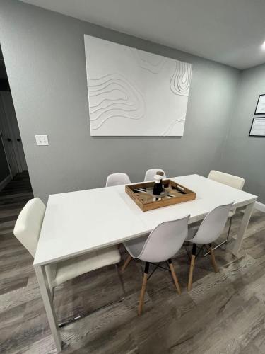 Φωτογραφία από το άλμπουμ του Kid-friendly Home w Pool & BBQ σε Winter Haven