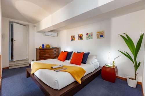Spanish Steps Luxury Apartment
