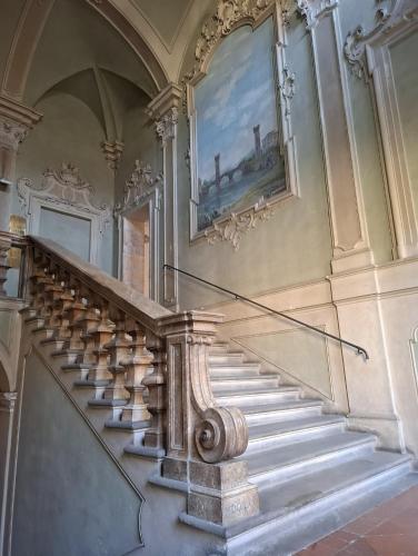 Fotografie z fotogalerie ubytování Amazing Serenity Flat for 7, AC, historic center v destinaci Faenza