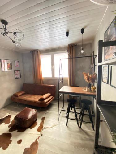 Insomnia Alicante apartment with private patio