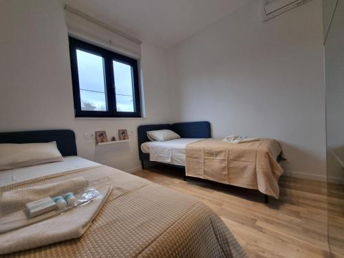 Apartment Dora with private parking