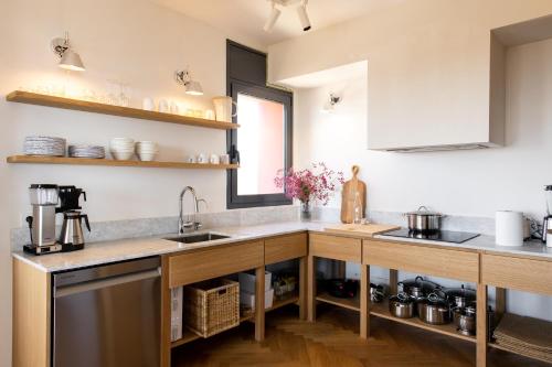 Circles House Coliving & Coworking