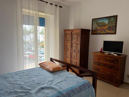 Μια τηλεόραση ή/και κέντρο ψυχαγωγίας στο Milena apartment