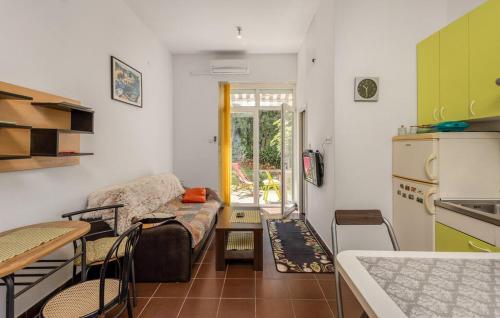 Holiday apartments Novi Vinodolski - 23822