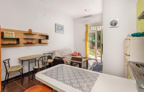 Holiday apartments Novi Vinodolski - 23822