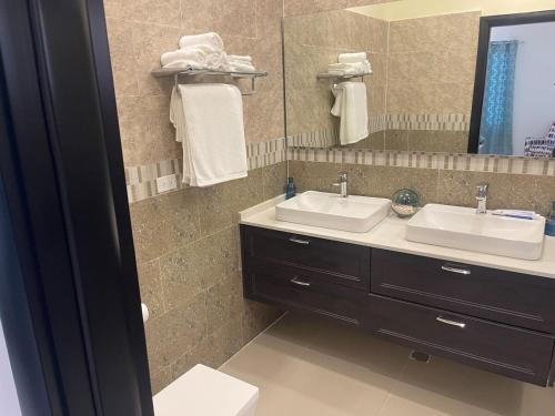 Koupelna v ubytování Blissdesiac Ocho Rios Villa