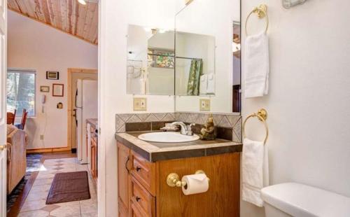 ヨセミテ・ウェストにあるYosemite Woods Duplex in Yosemite-Upper Unitのギャラリーの写真