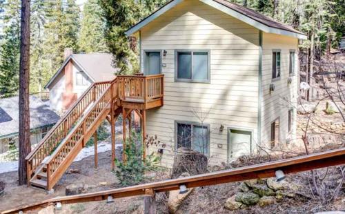 ヨセミテ・ウェストにあるYosemite Woods Duplex in Yosemite-Upper Unitのギャラリーの写真