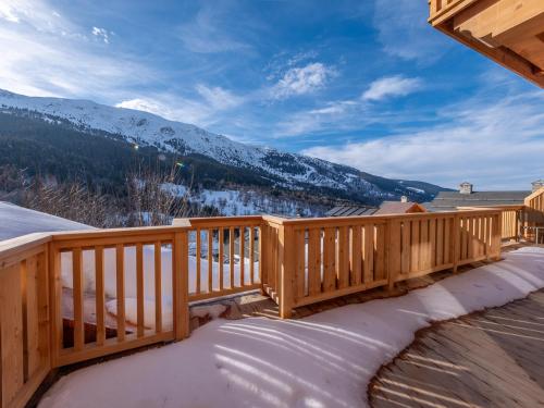 Appartement de luxe 4 chambres avec conciergerie 5*, vue sur montagne - FR-1-613-120