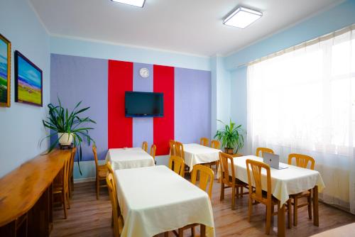 TV a/nebo společenská místnost v ubytování Tsolmon's Serviced Apartments