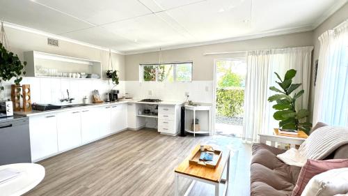 Η κουζίνα ή μικρή κουζίνα στο Rexford Cottage