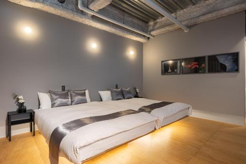 Bijou Suites Velvet