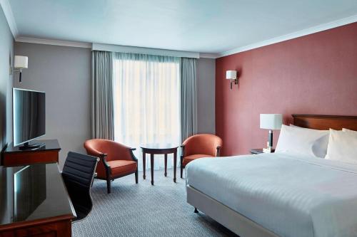 Postel nebo postele na pokoji v ubytování Delta Hotels by Marriott Durham Royal County