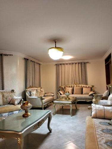 Entire Chic Villa away from Kampala City hustle!