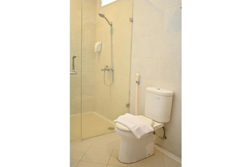 Un baño de KAWANA HOTEL