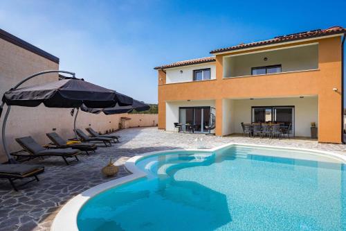 Villa Nur Amela