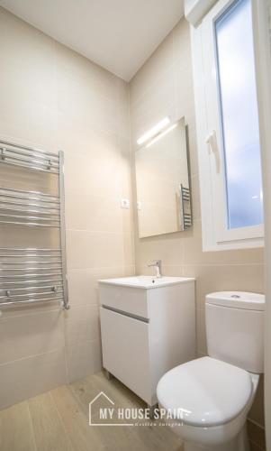 MyHouseSpain - Acogedor piso con patio en Chamberi